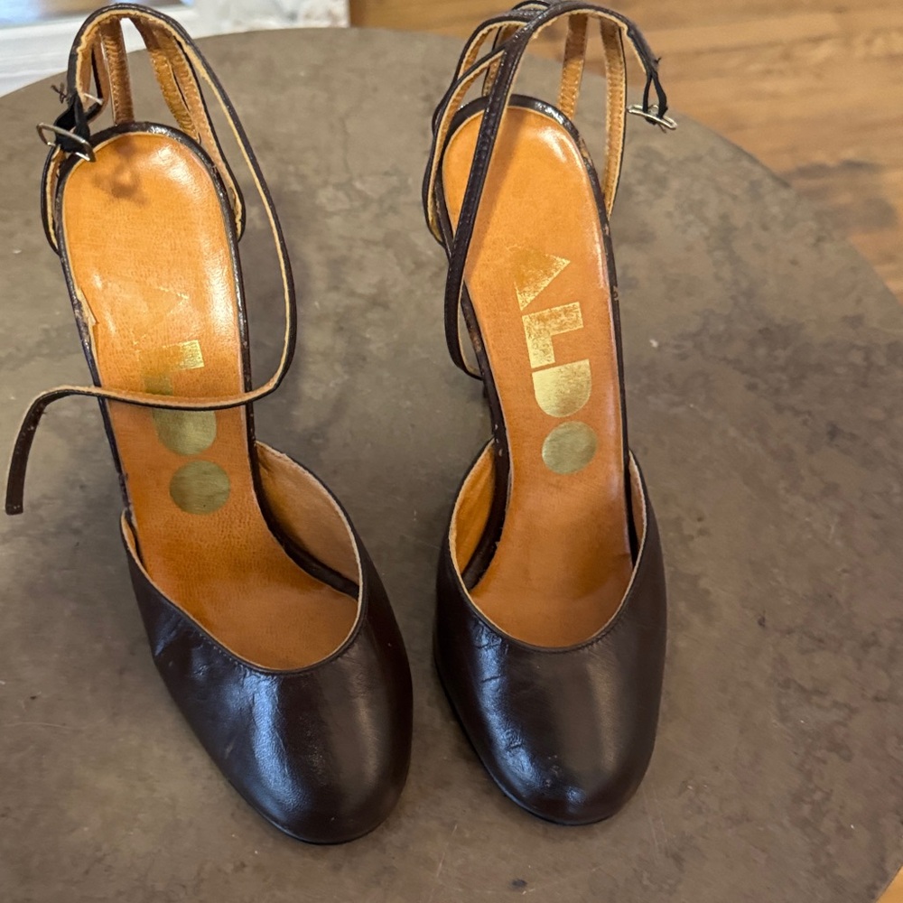 Elegant Brown Leather Women's Shoes